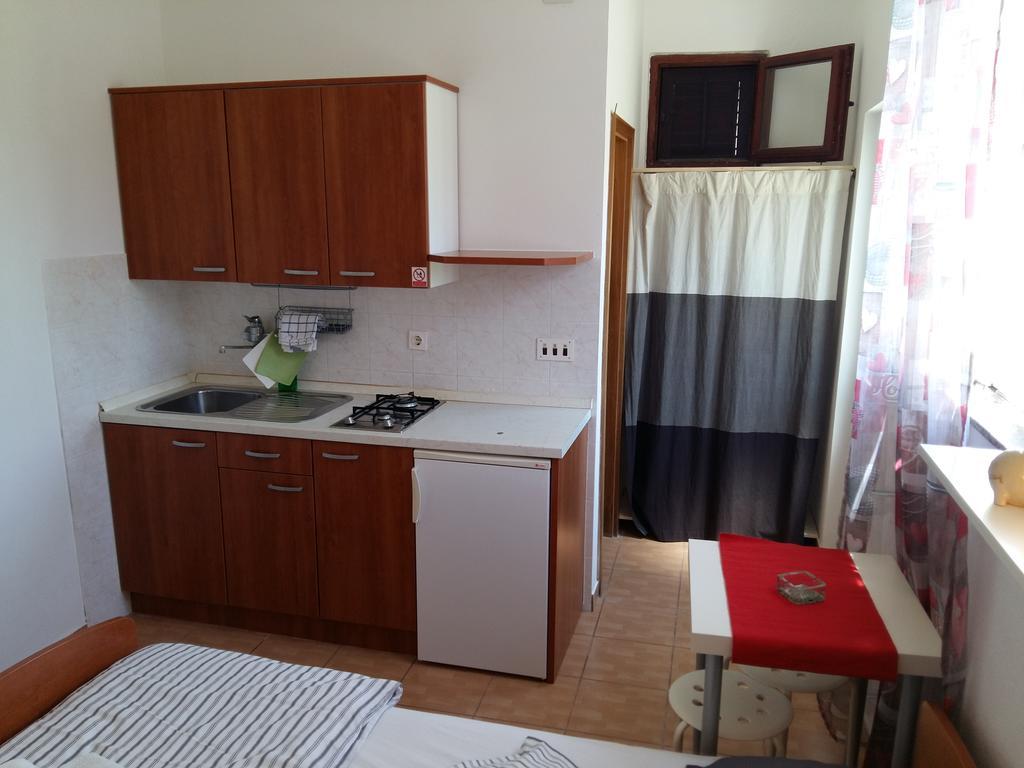 Apartments Marko Vrsi Buitenkant foto