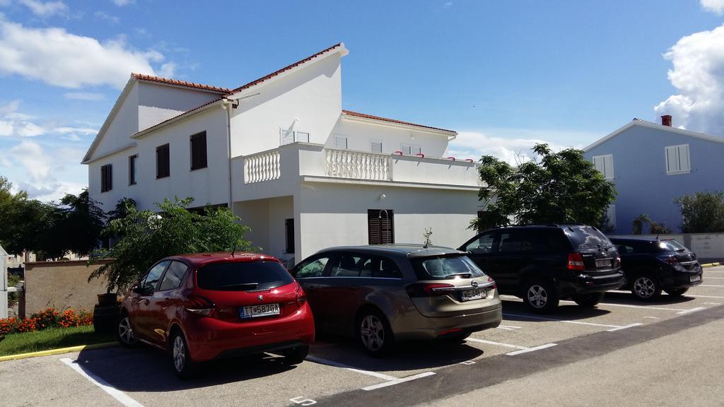 Apartments Marko Vrsi Buitenkant foto