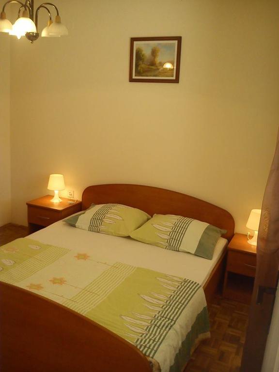 Apartments Marko Vrsi Buitenkant foto