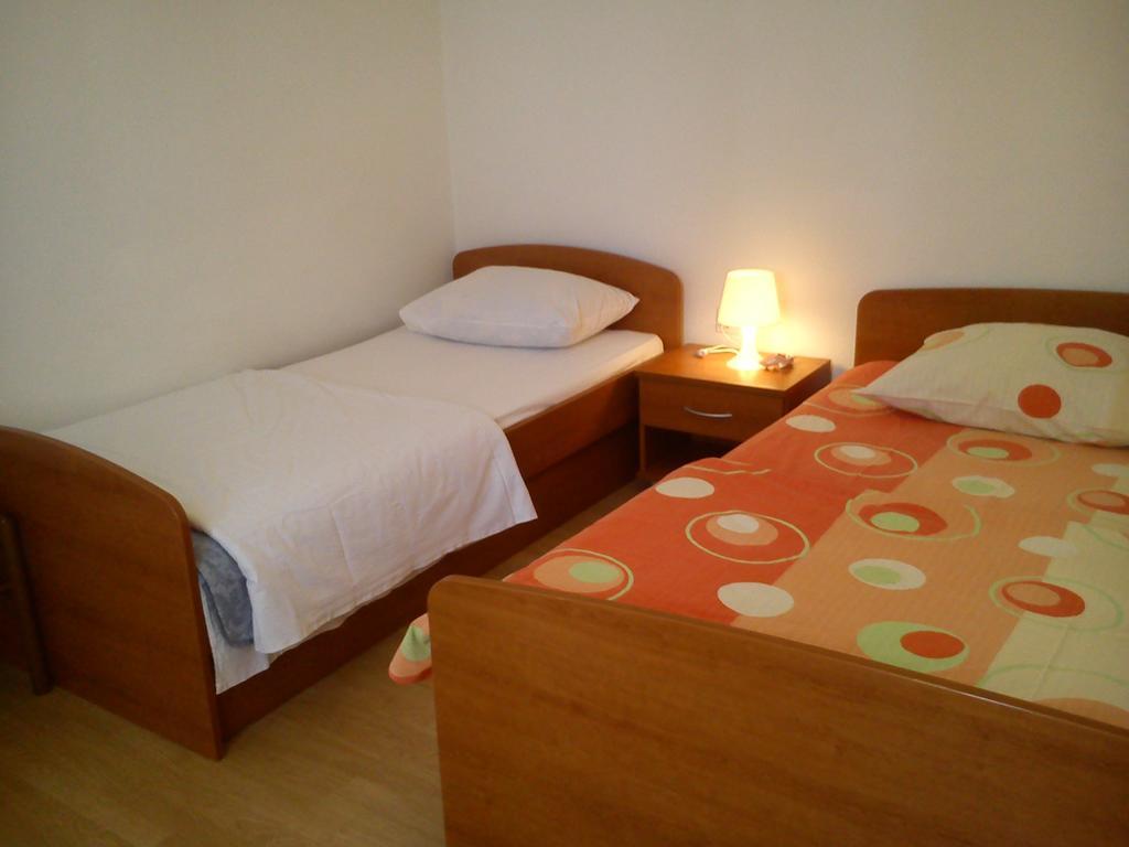 Apartments Marko Vrsi Buitenkant foto