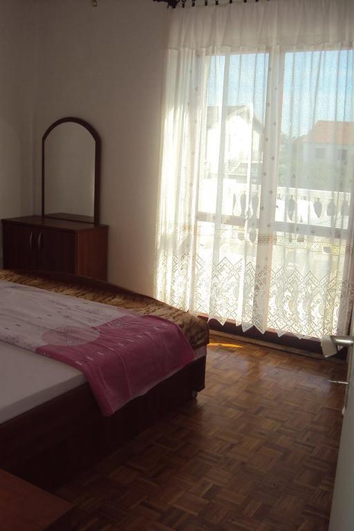 Apartments Marko Vrsi Buitenkant foto